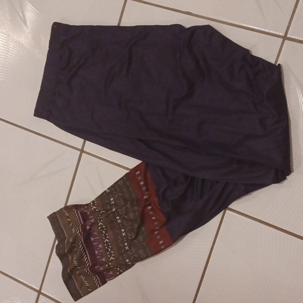 4/$60 New Purple Leggings - Size XL